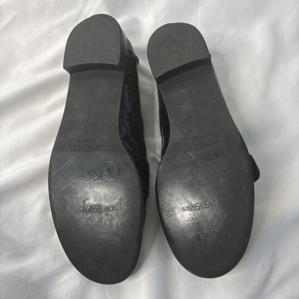 Stuart Weitzman Womens 8.5M Black Alligator Patent Leather Loafers Silver Buckle